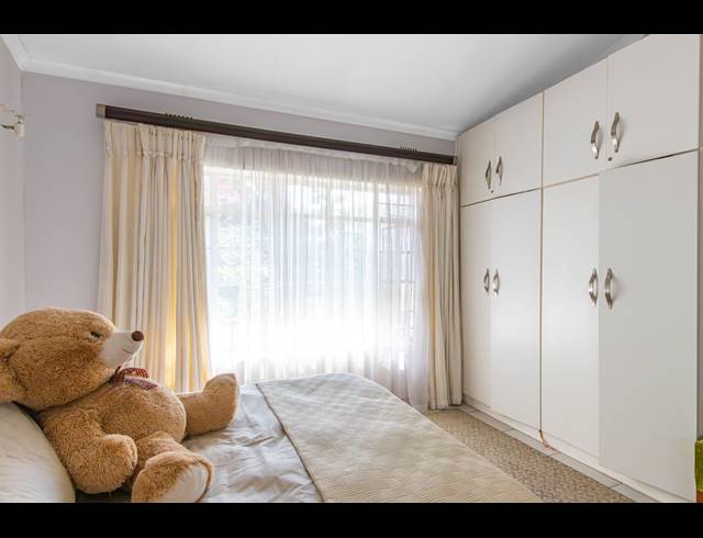 4 BEDROOM HOUSE FOR SALE IN NORTH RIDING AH